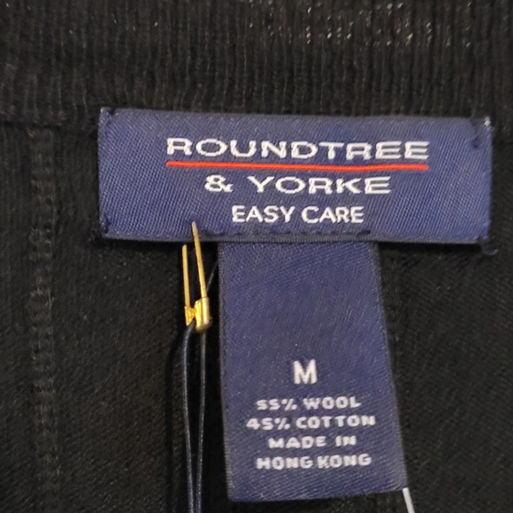 Roundtree & Yorke Men's Sweater - Picture 4 of 4